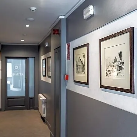 Hotel Ribaeta Viella (Siero)