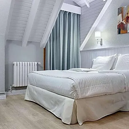 Ribaeta Hotel 2*